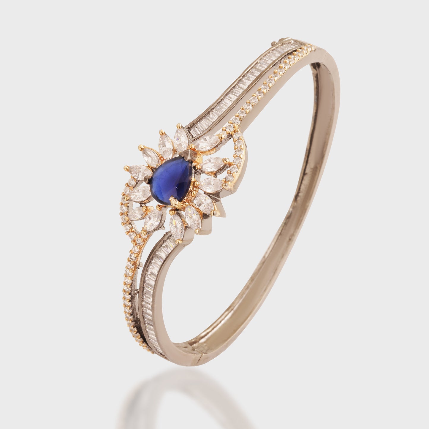 Blue Eye Noir Bracelet