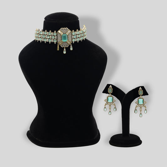 Pastel Green Majesty Necklace