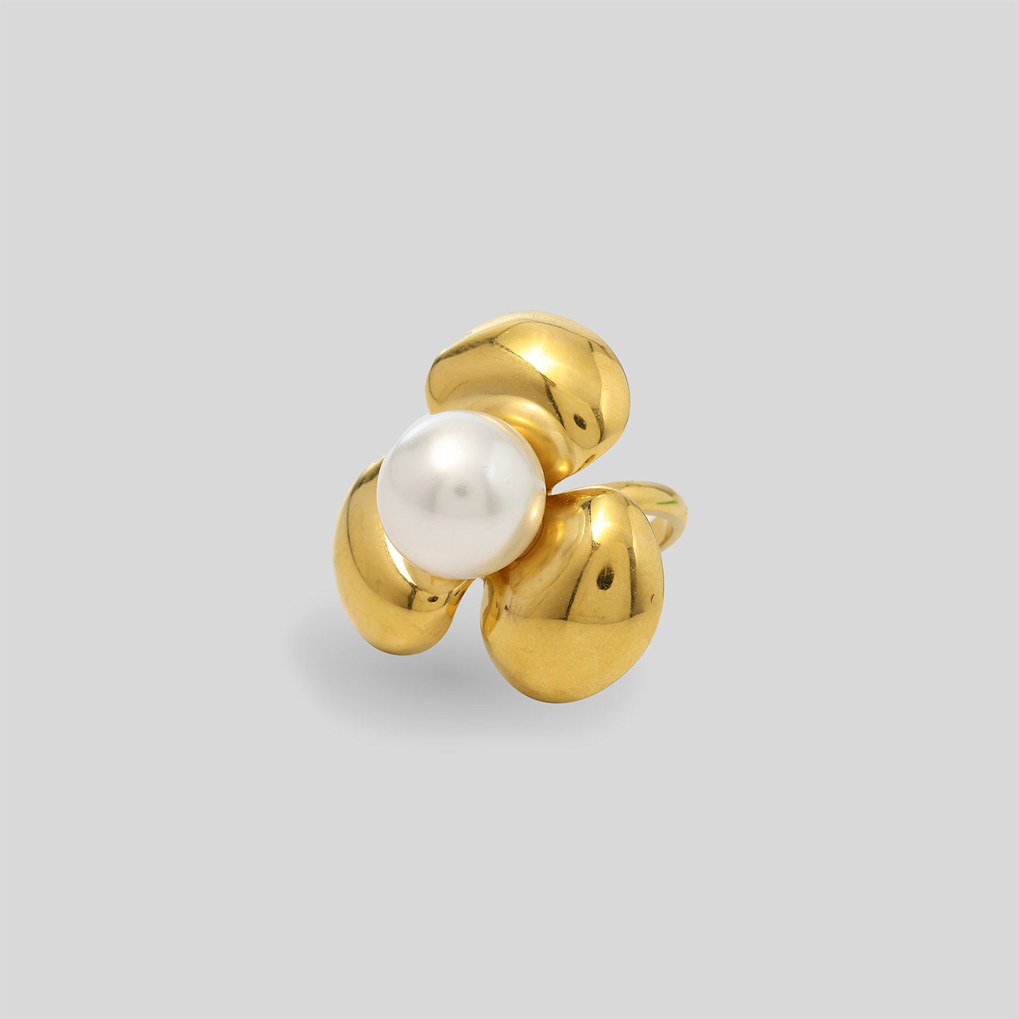Golden Pearl Floral Ring