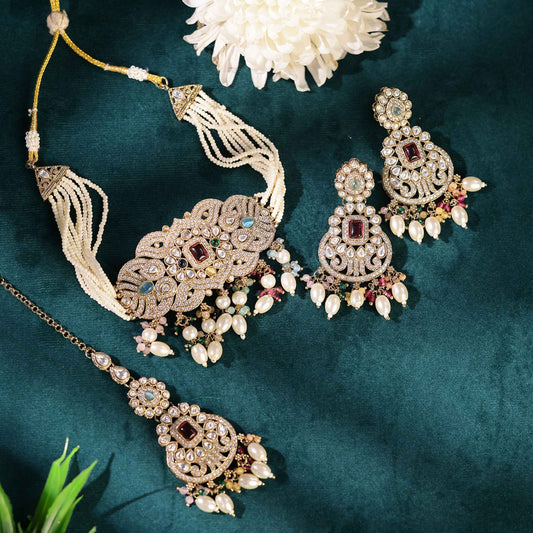 Heritage Mehendi Polish Necklace with Maang Tikka