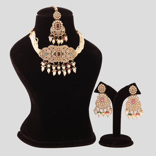 Heritage Mehendi Polish Necklace with Maang Tikka