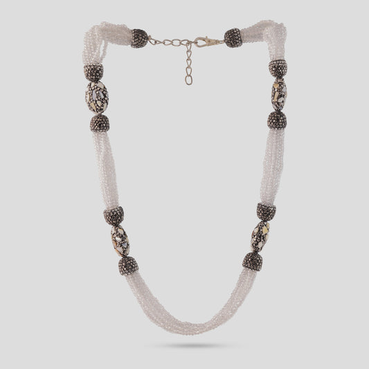 White Beeds String Necklace