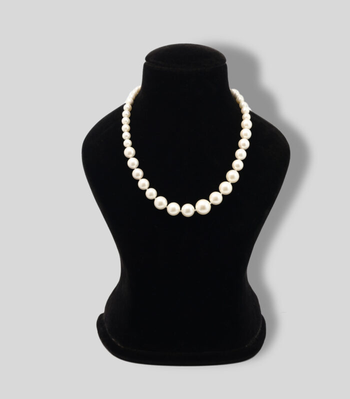 Crescent Lumina Graduated Strand