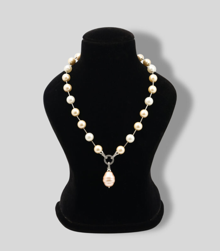 Aureate Dewdrop Reverie Necklace